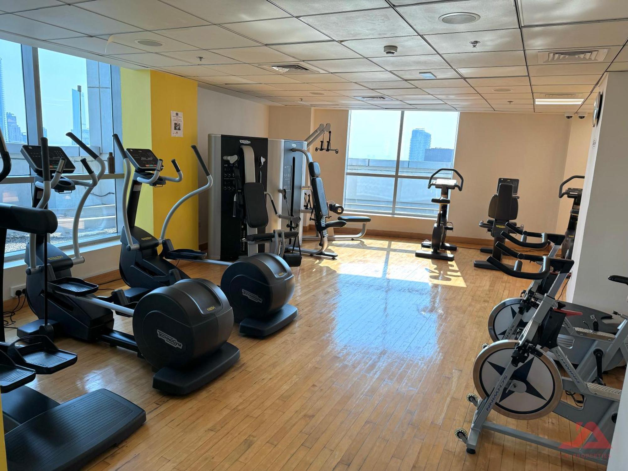 Cozy Marina & Sea View Apt In Bay Central Tower Dubai Marina With Modern Gym & Pool, Steps To Beach & Metro Extérieur photo