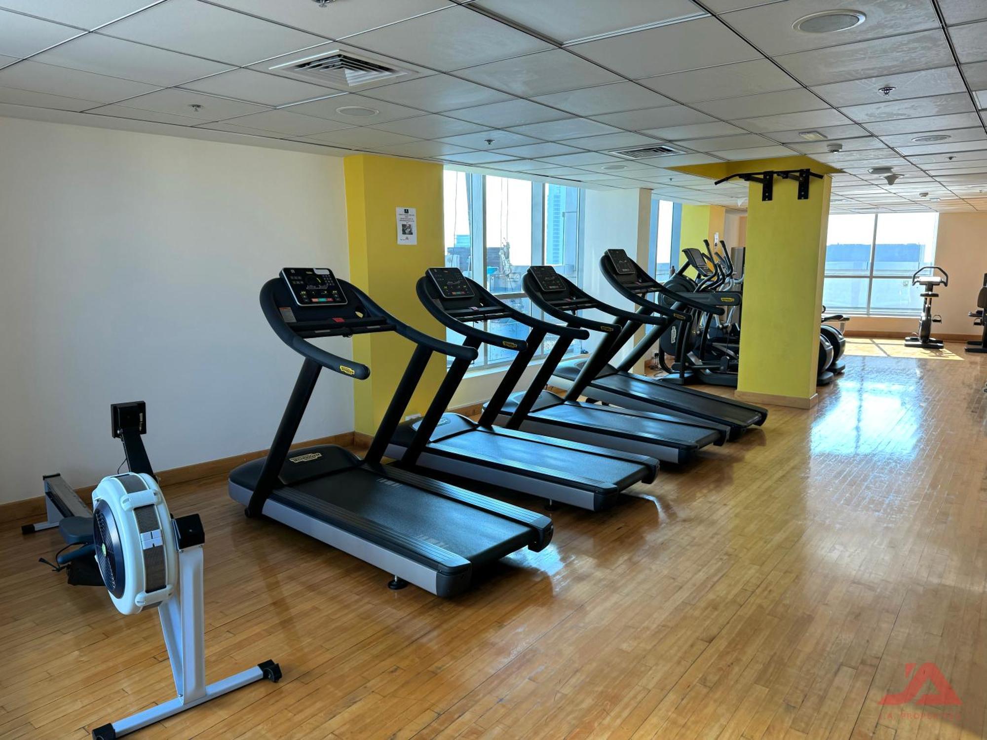Cozy Marina & Sea View Apt In Bay Central Tower Dubai Marina With Modern Gym & Pool, Steps To Beach & Metro Extérieur photo