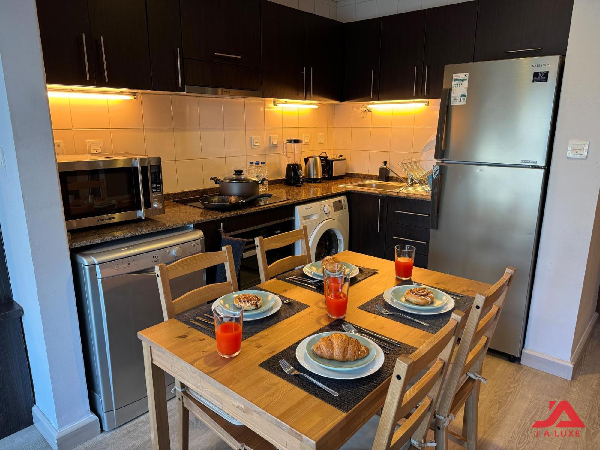 Cozy Marina & Sea View Apt In Bay Central Tower Dubai Marina With Modern Gym & Pool, Steps To Beach & Metro Extérieur photo